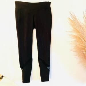 OLD NAVY Active Black Mesh Sheer Panel Cutout Strip High Rise Workout Leggings M